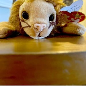 Roary The Lion Original.